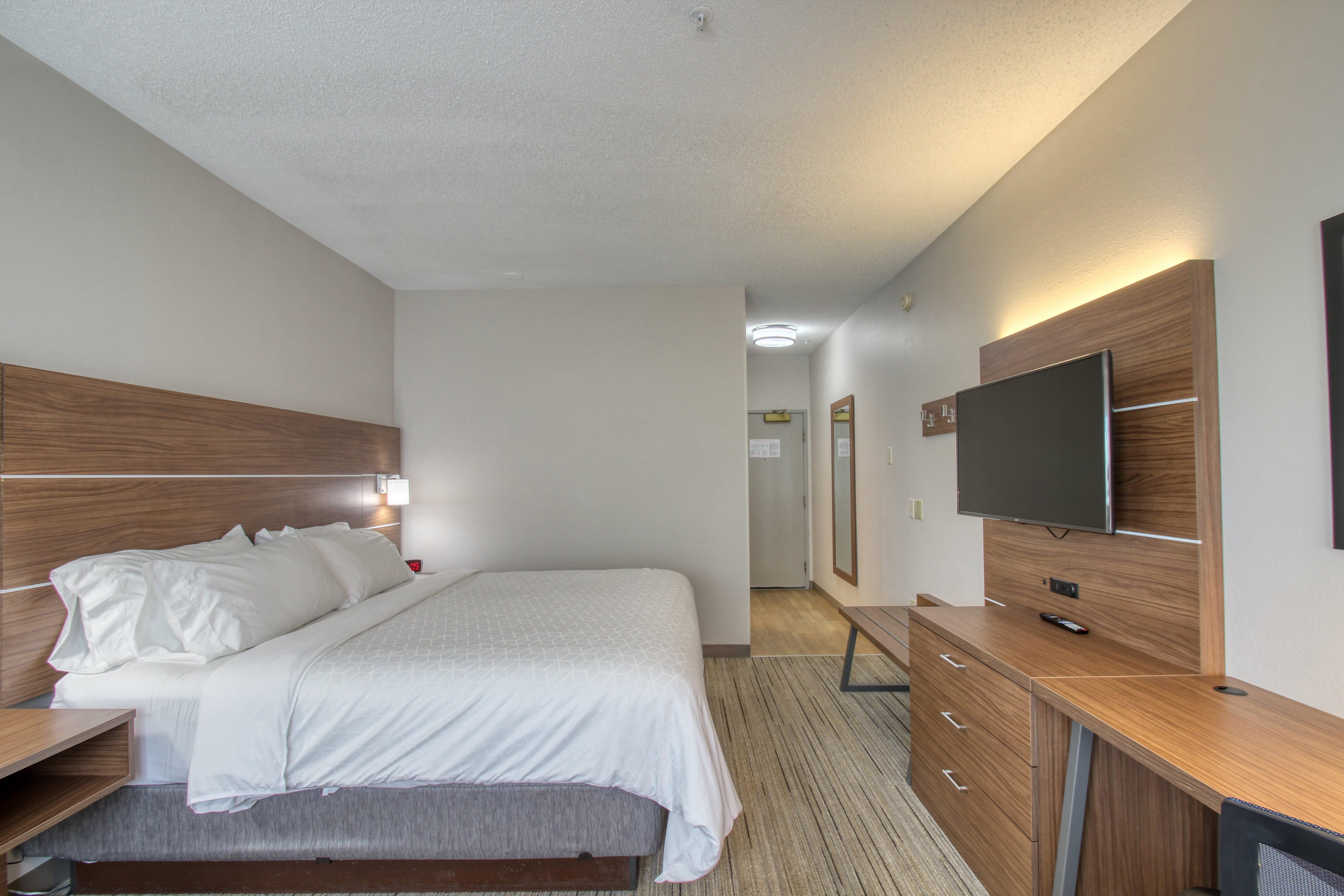 Holiday Inn Express Hotel & Suites Oshkosh - State Route 41 By Ihg Exteriör bild