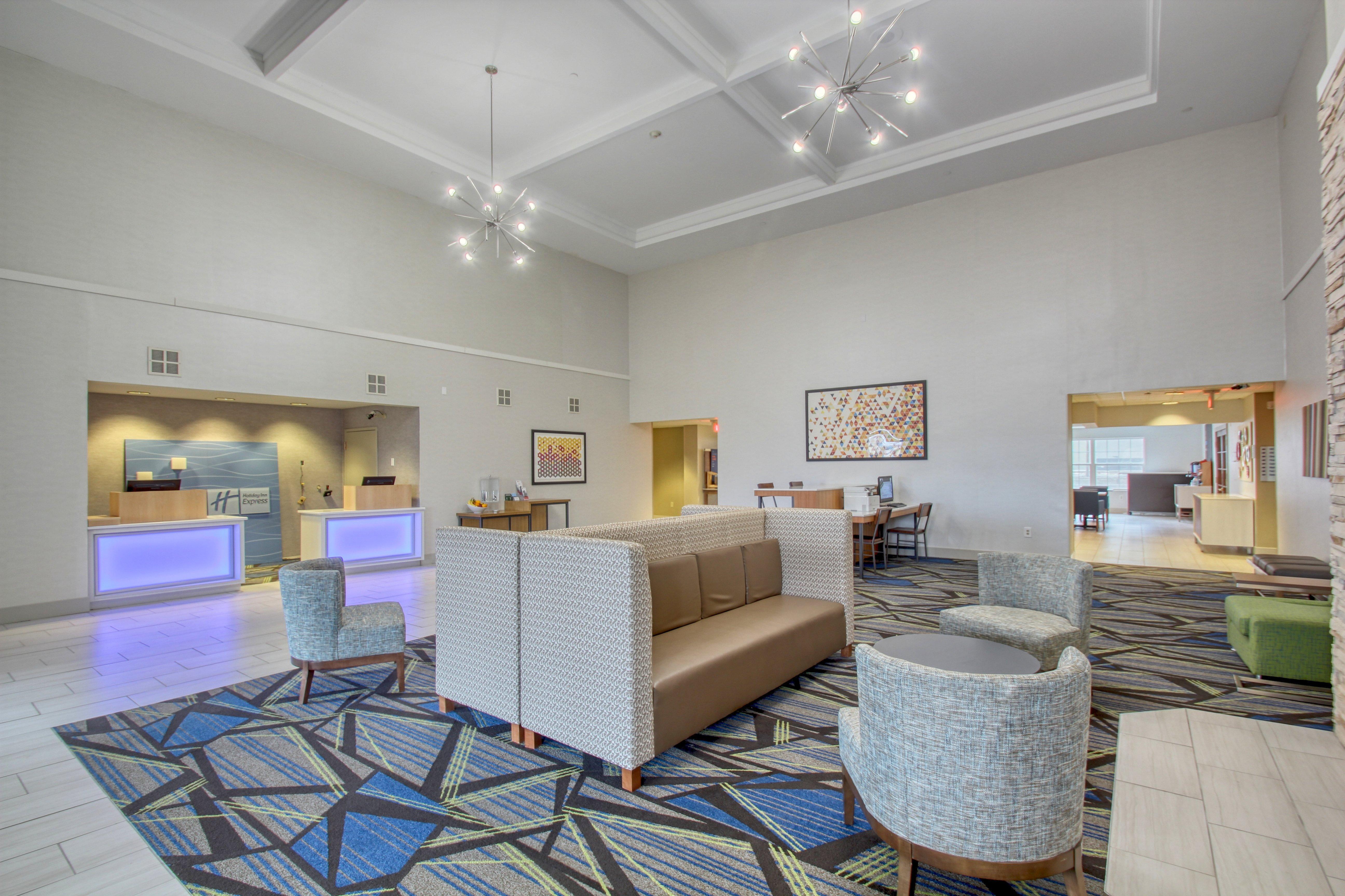 Holiday Inn Express Hotel & Suites Oshkosh - State Route 41 By Ihg Exteriör bild