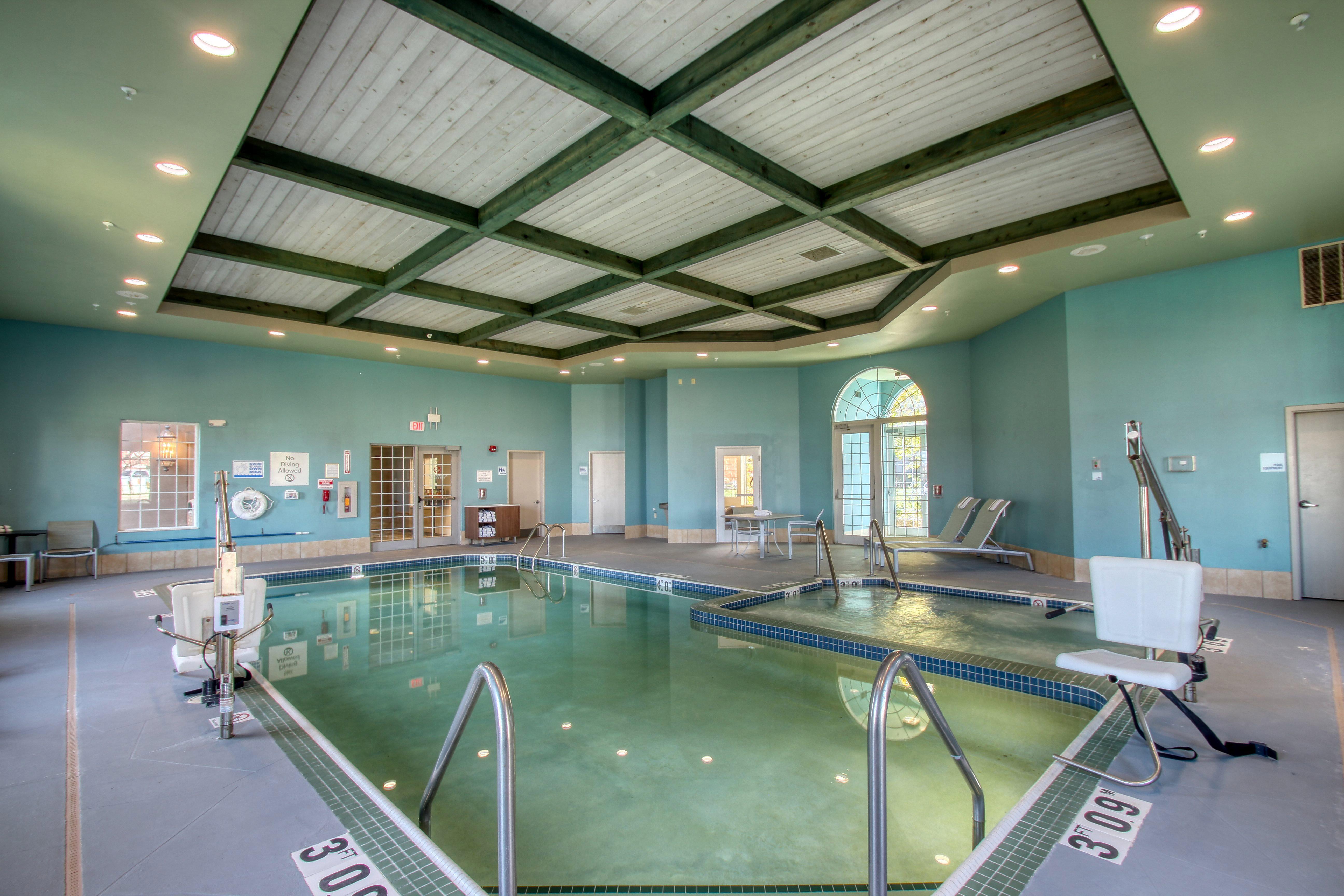 Holiday Inn Express Hotel & Suites Oshkosh - State Route 41 By Ihg Exteriör bild